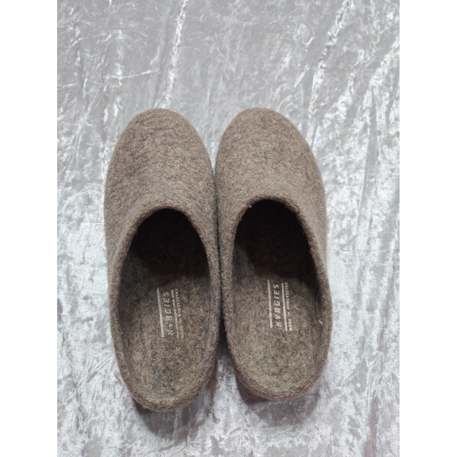 Kyrgies 100% Wool Slip-On Slippers Men's Size 9.5 / 10 — image 6 of 8